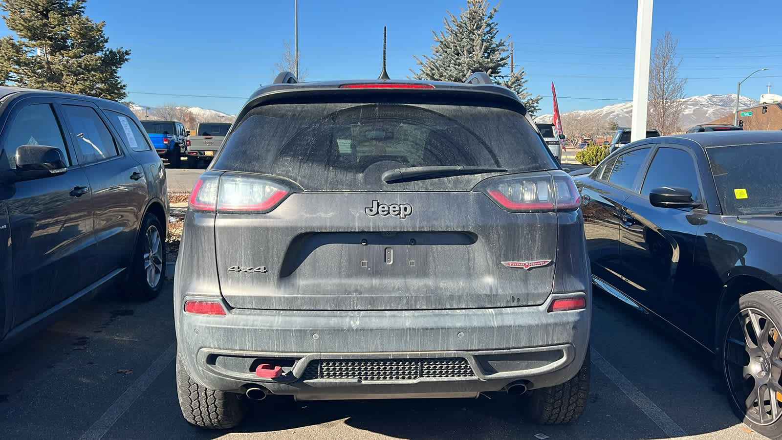 Thumbnail: 2019 Jeep Cherokee - 7