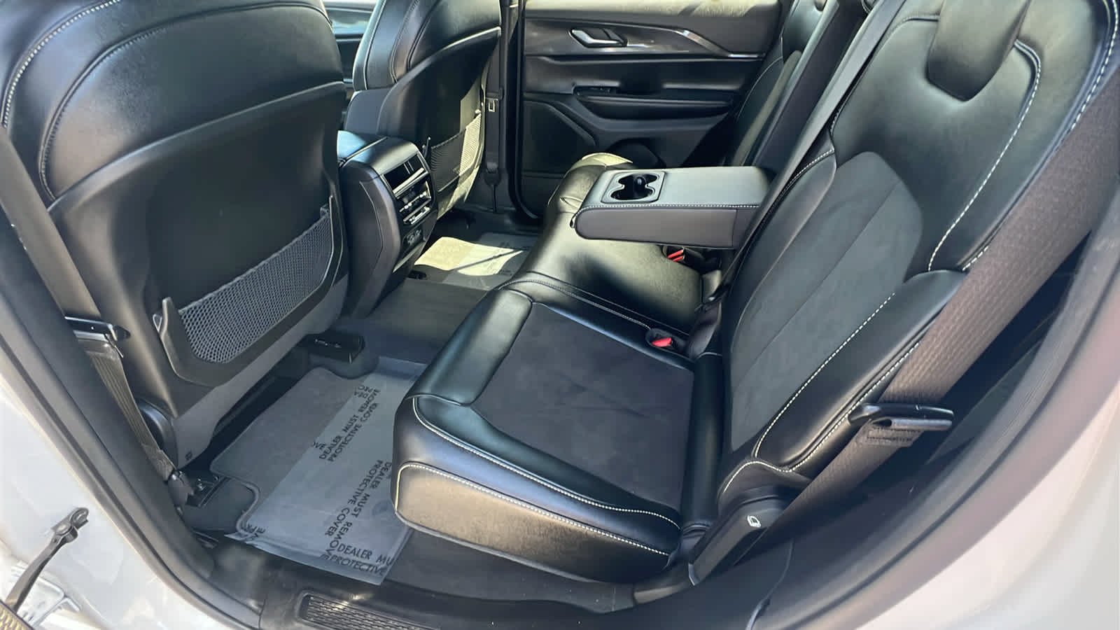 Thumbnail: 2023 Jeep Grand Cherokee - 24