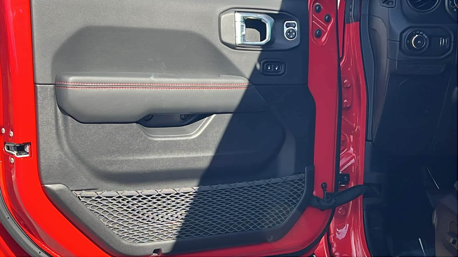 Thumbnail: 2026 Jeep Wrangler - 23