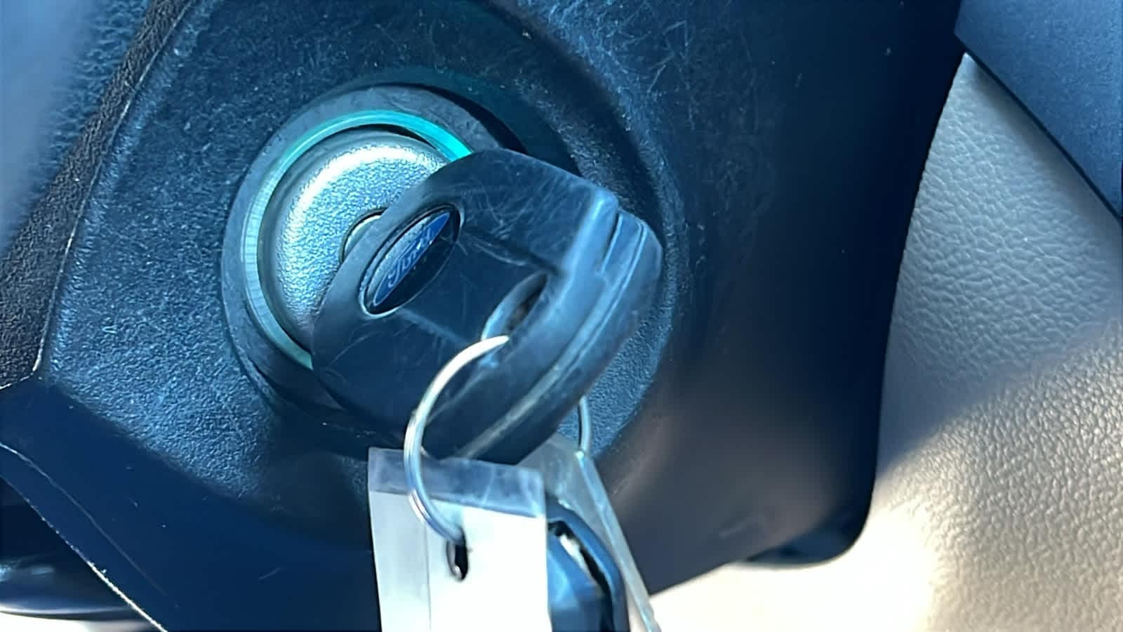 Thumbnail: 2017 Ford Escape - 17