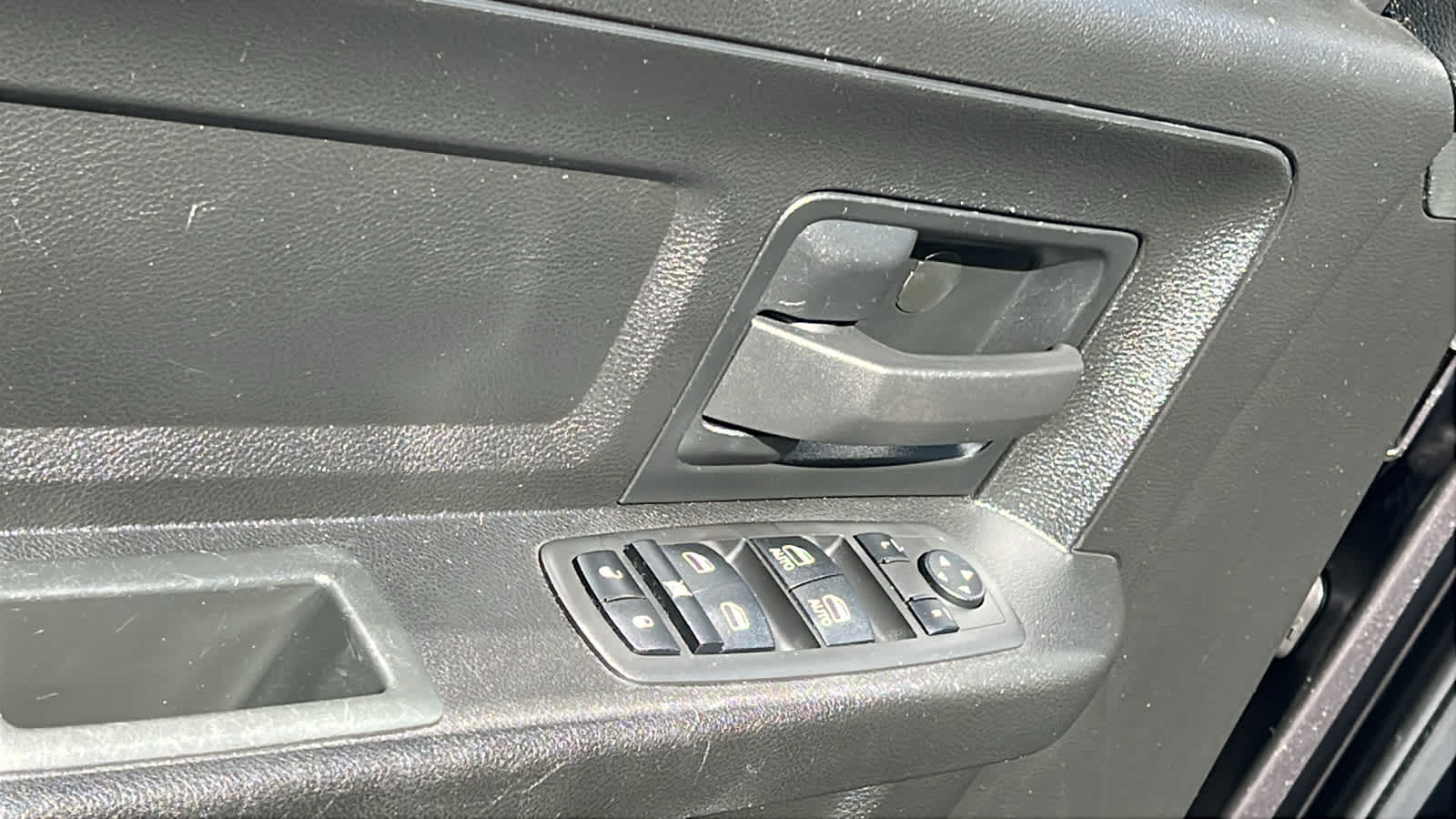 Thumbnail: 2022 RAM 1500 Classic - 22