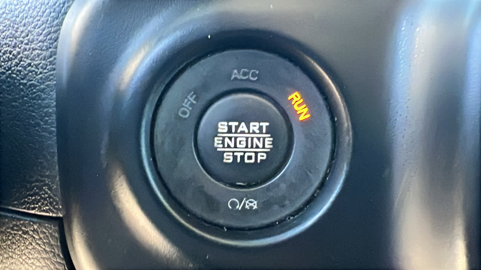 Thumbnail: 2021 Jeep Gladiator - 17