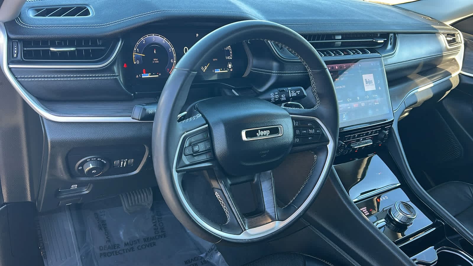 Thumbnail: 2023 Jeep Grand Cherokee - 10