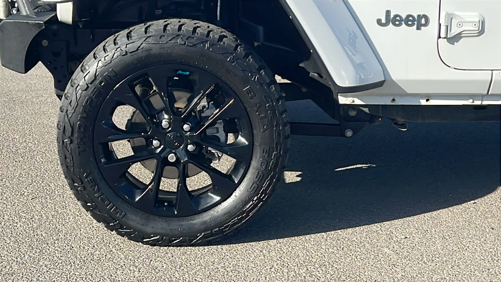 Thumbnail: 2022 Jeep Wrangler - 9