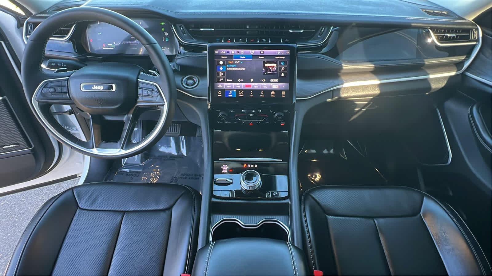 Thumbnail: 2023 Jeep Grand Cherokee - 26