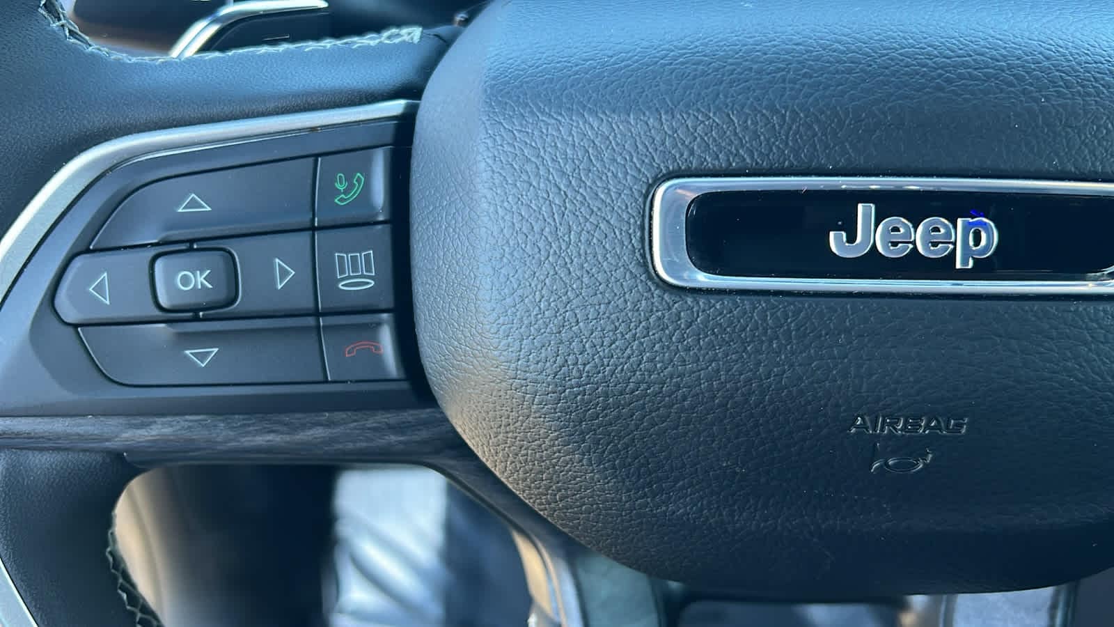 Thumbnail: 2024 Jeep Grand Cherokee - 19