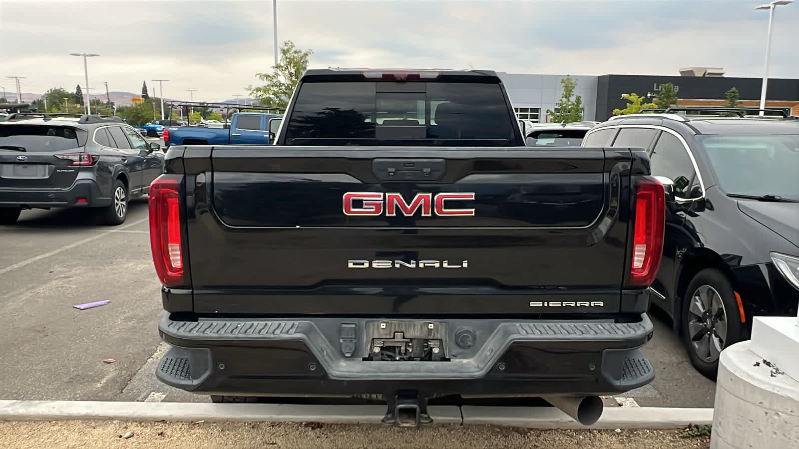 Thumbnail: 2022 GMC Sierra 3500 - 6