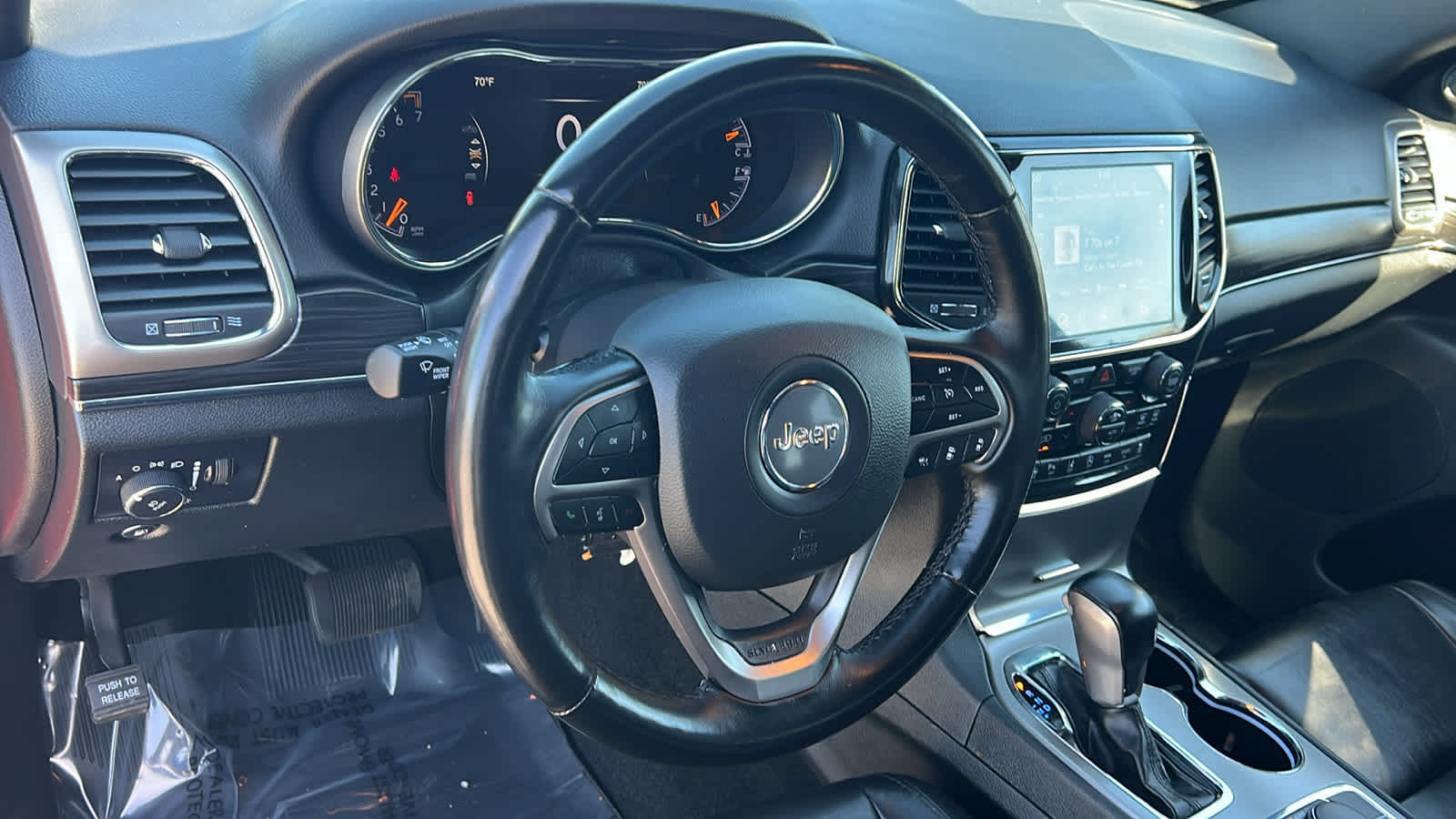 Thumbnail: 2022 Jeep Grand Cherokee - 9