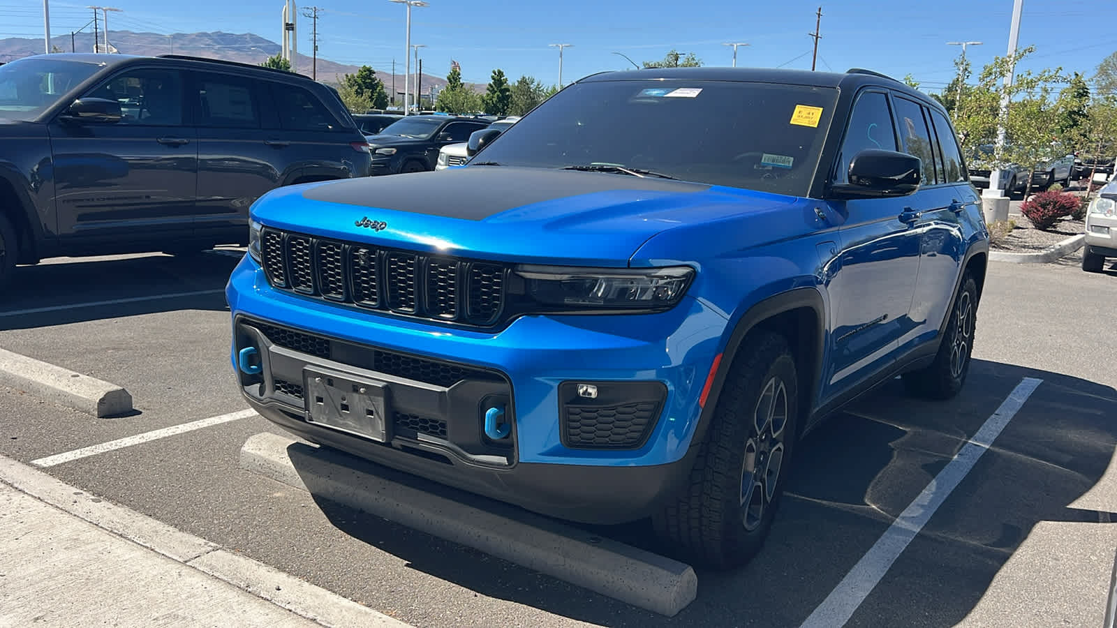 2023 Jeep Grand Cherokee Trailhawk 4xe 4x4's photo