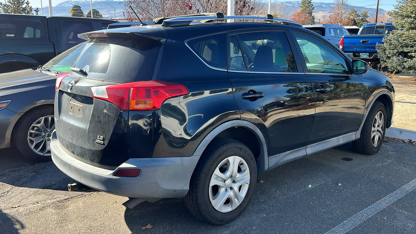 Thumbnail: 2013 Toyota RAV4 - 8