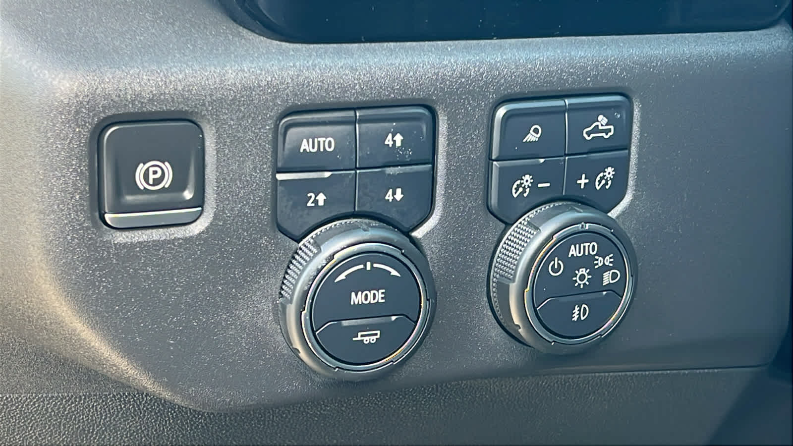 Thumbnail: 2023 Chevrolet Silverado 1500 - 31