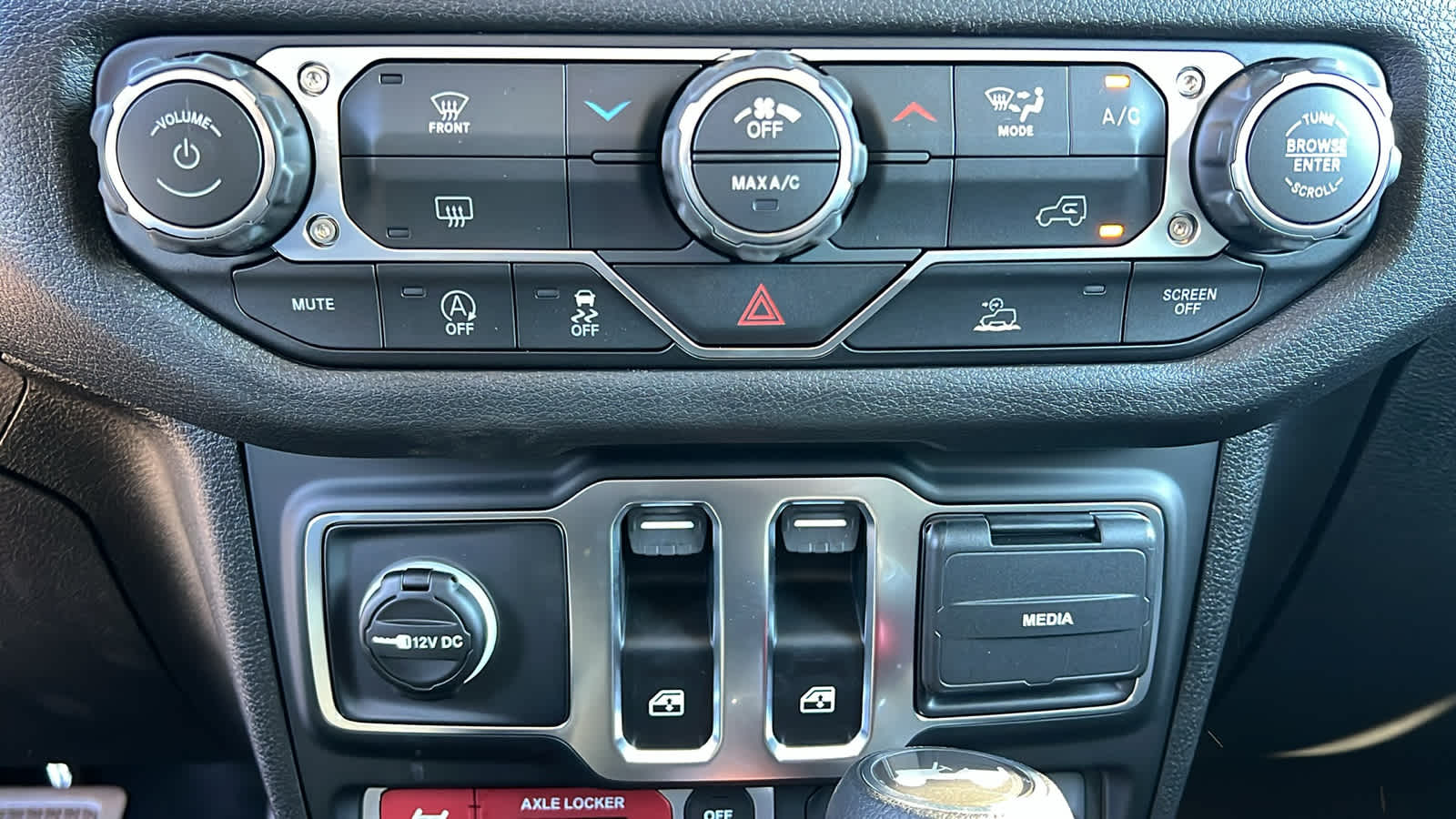 Thumbnail: 2026 Jeep Wrangler - 14