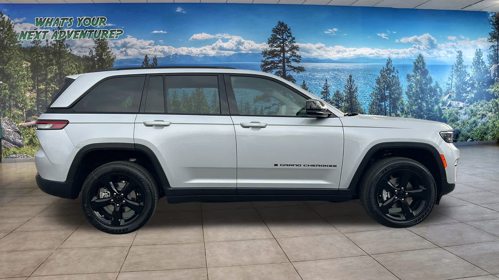 Thumbnail: 2025 Jeep Grand Cherokee - 4