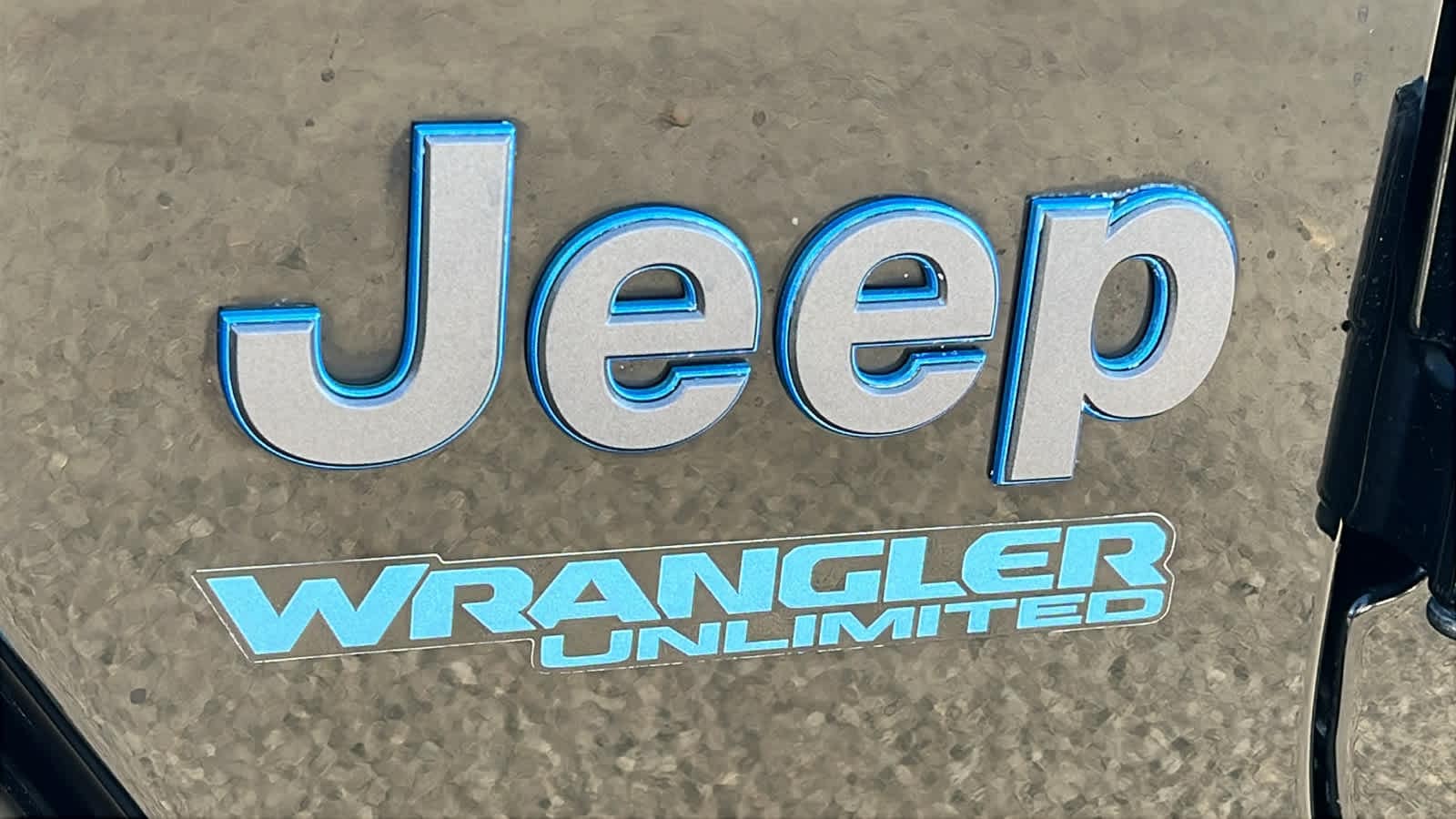 Thumbnail: 2021 Jeep Wrangler - 28