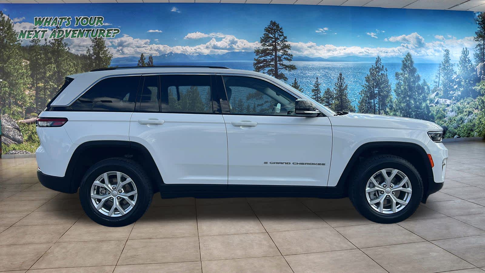 2023 Jeep Grand Cherokee Limited photo 4
