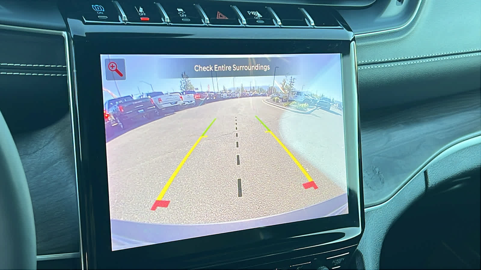 Thumbnail: 2024 Jeep Grand Cherokee - 16