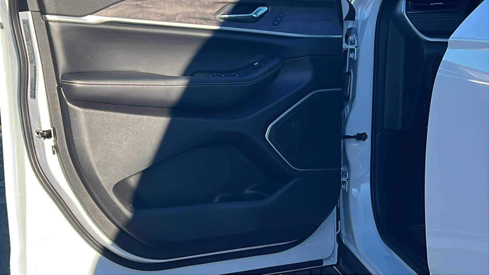 Thumbnail: 2026 Jeep Grand Cherokee L - 23