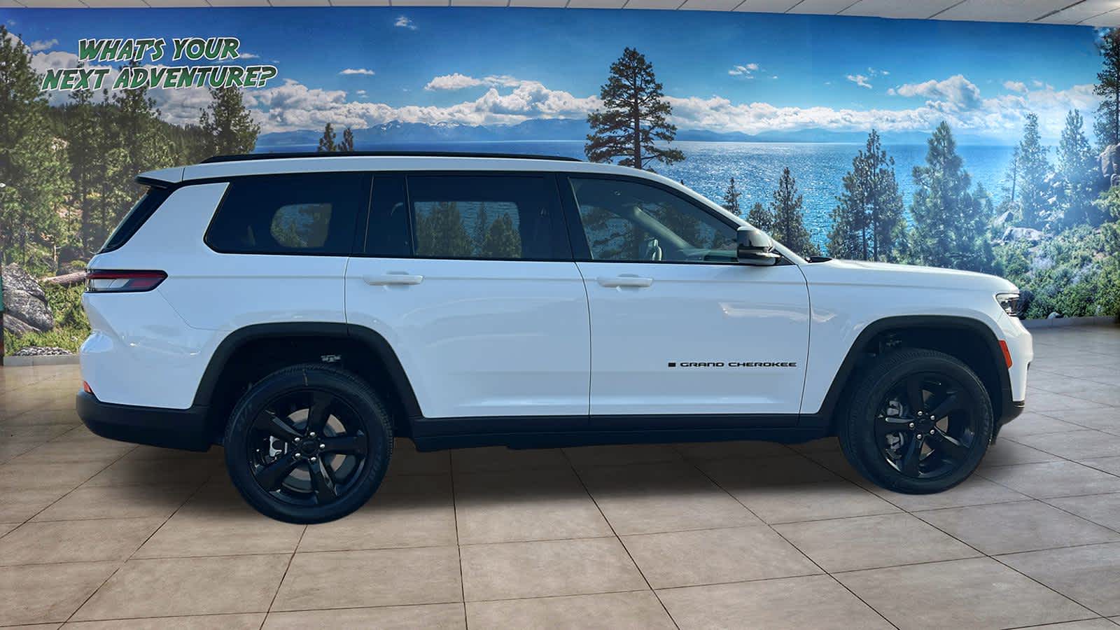 Thumbnail: 2025 Jeep Grand Cherokee L - 4