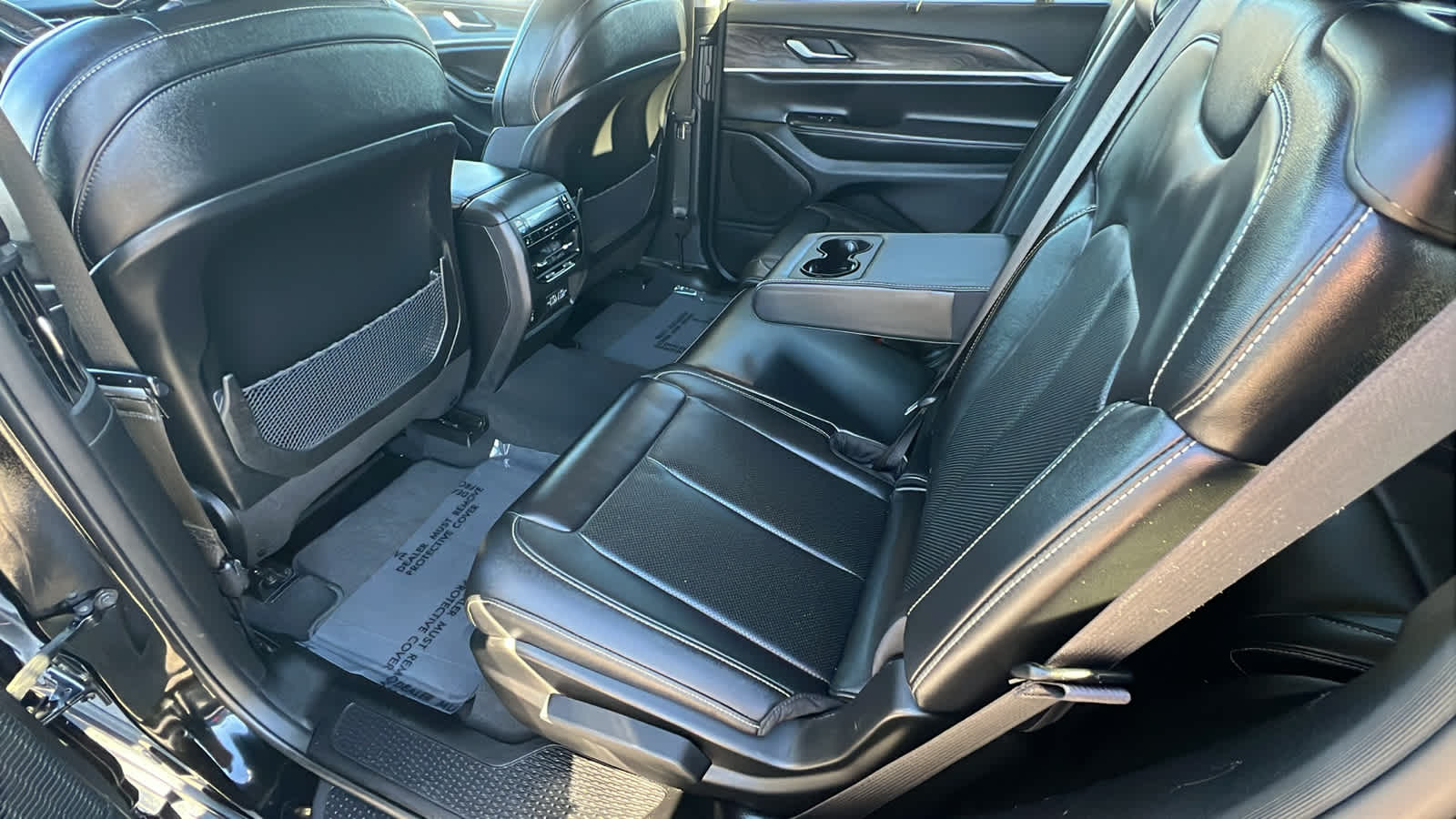 Thumbnail: 2023 Jeep Grand Cherokee - 24