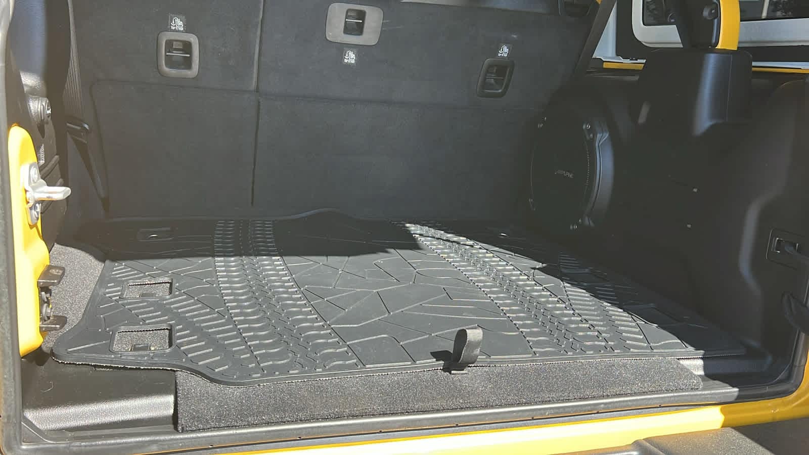 Thumbnail: 2019 Jeep Wrangler - 27
