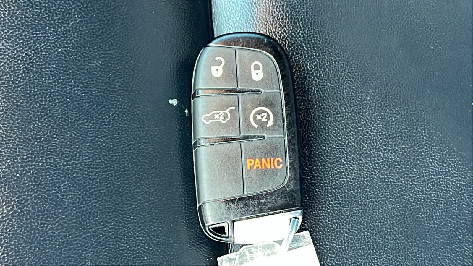 Thumbnail: 2018 Jeep Grand Cherokee - 29