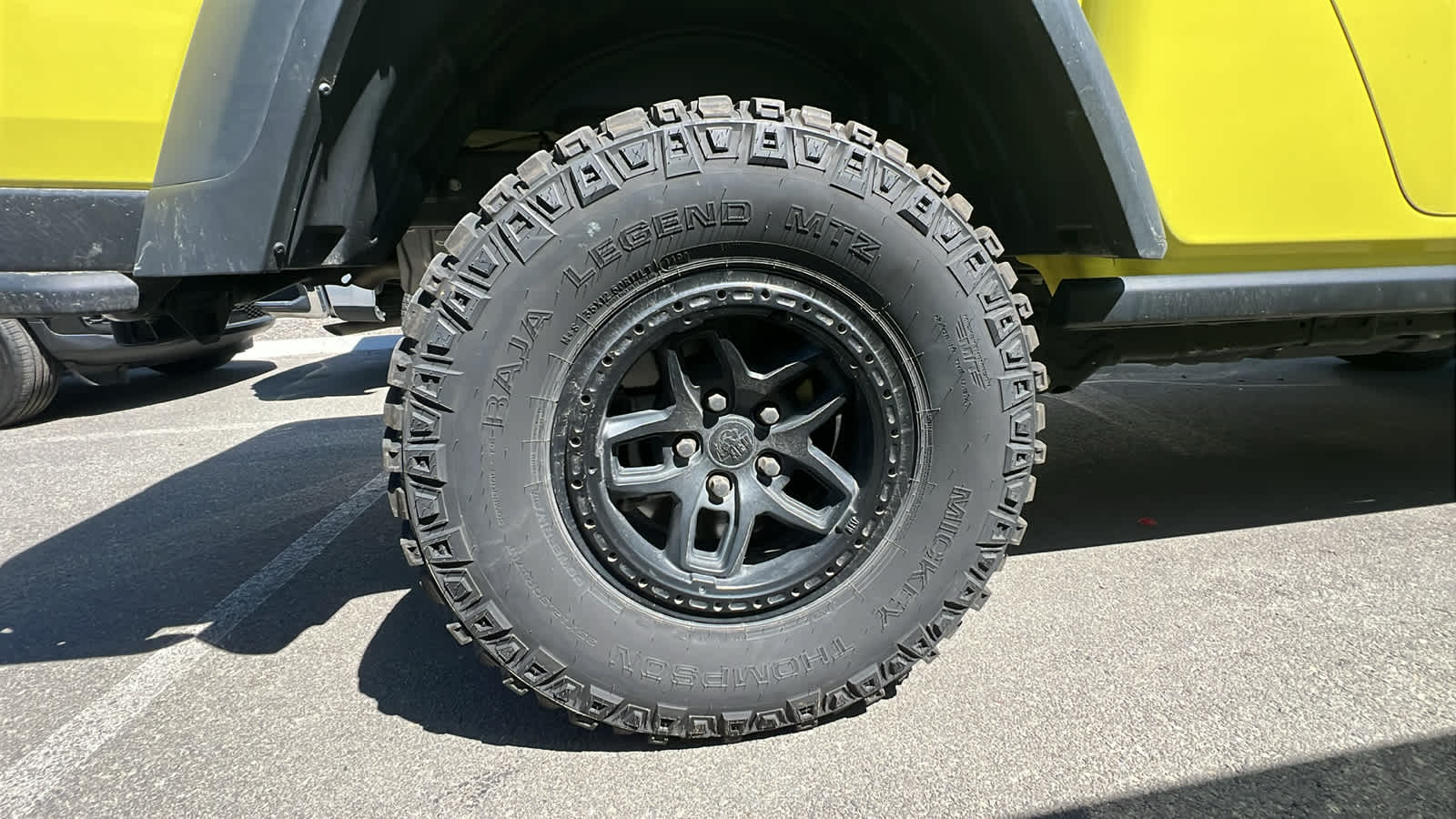 Thumbnail: 2024 Jeep Gladiator - 9