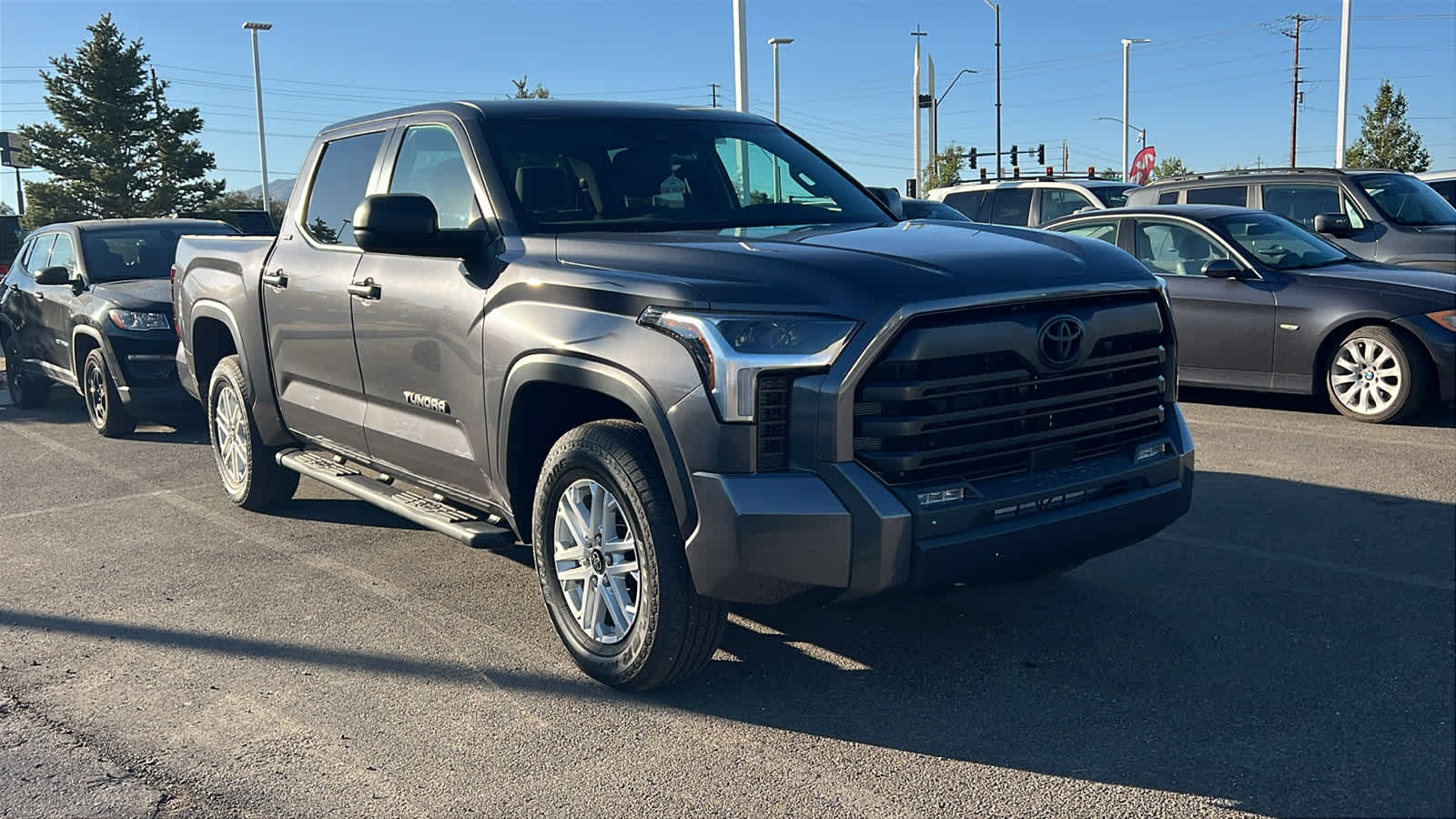 Thumbnail: 2025 Toyota Tundra - 3