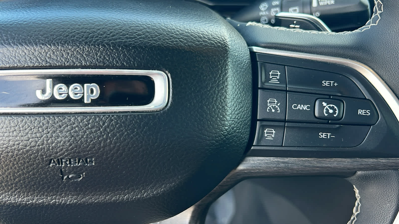 Thumbnail: 2024 Jeep Grand Cherokee L - 20