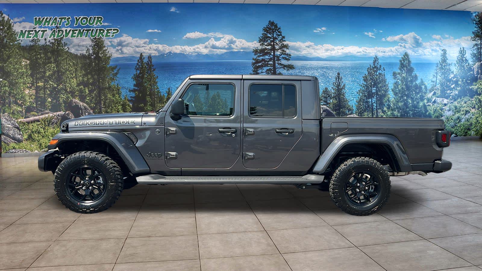 Thumbnail: 2025 Jeep Gladiator - 8