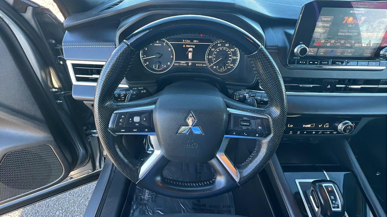 Thumbnail: 2022 Mitsubishi Outlander - 18