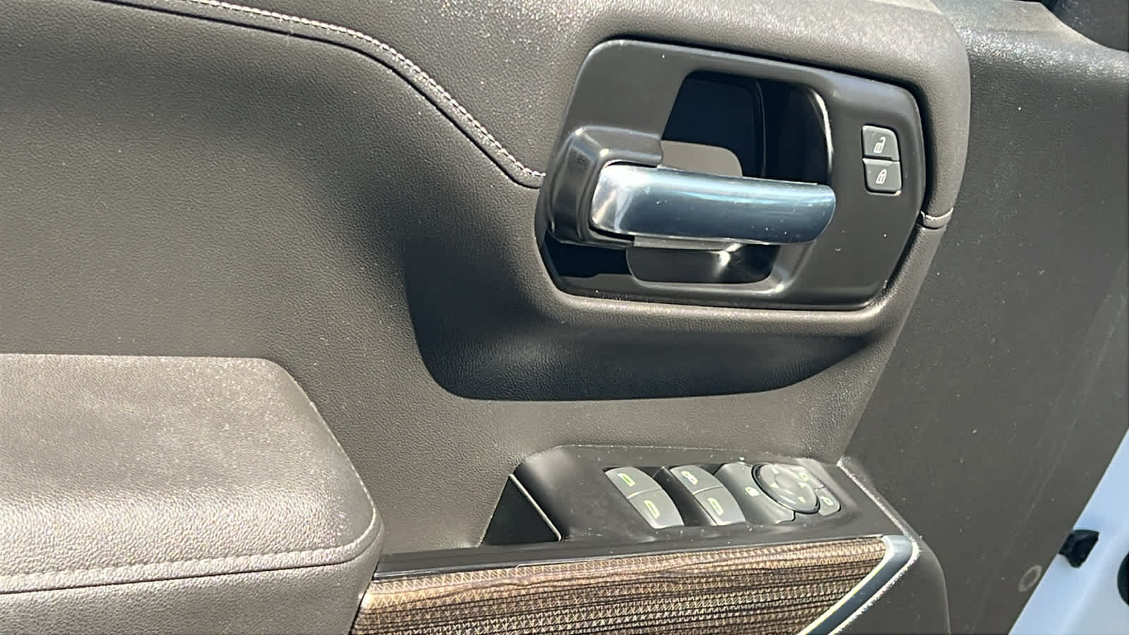 Thumbnail: 2022 Chevrolet Silverado 1500 - 22