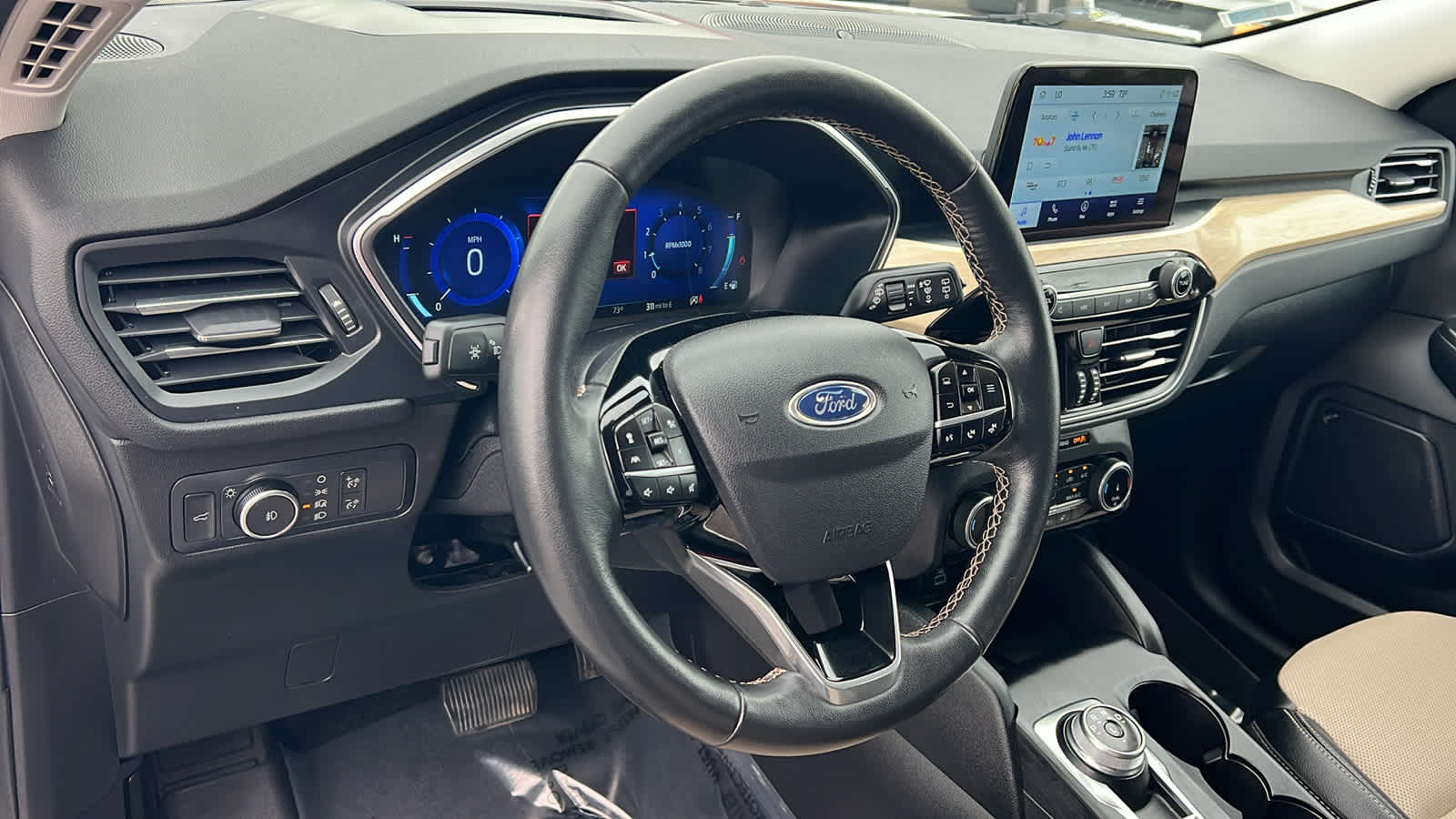 Thumbnail: 2022 Ford Escape - 10