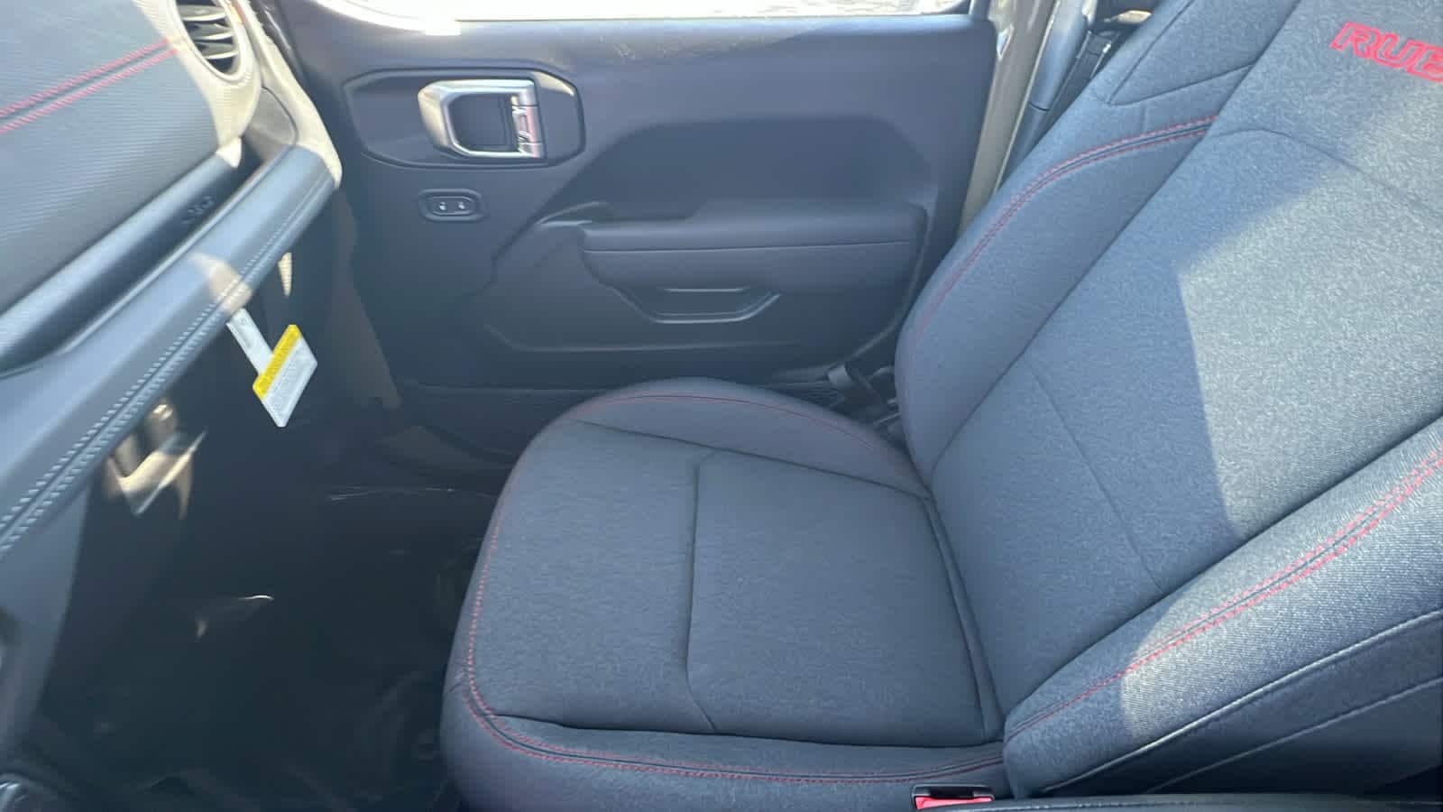 Thumbnail: 2026 Jeep Gladiator - 12