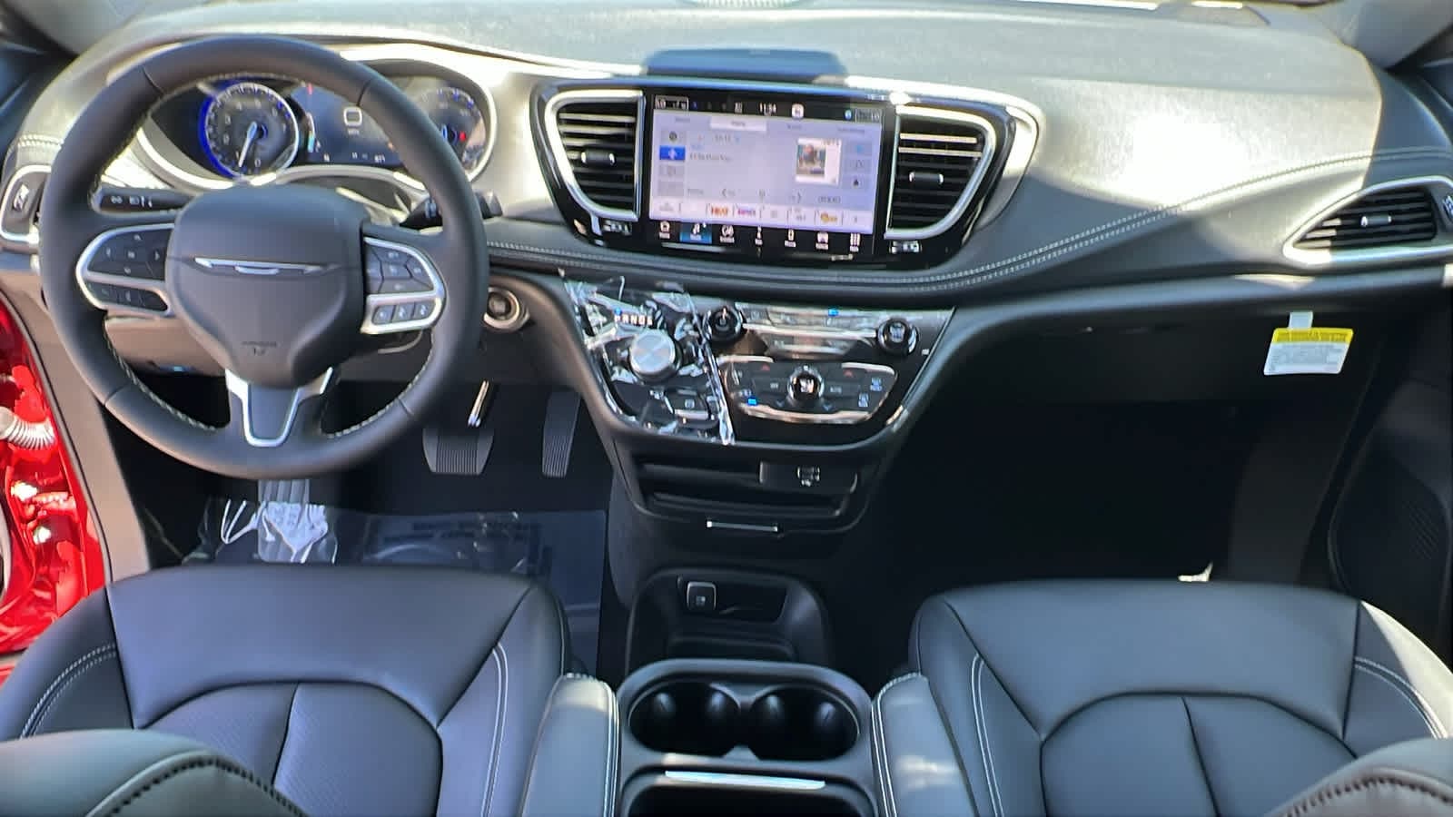 Thumbnail: 2027 Chrysler Pacifica - 26