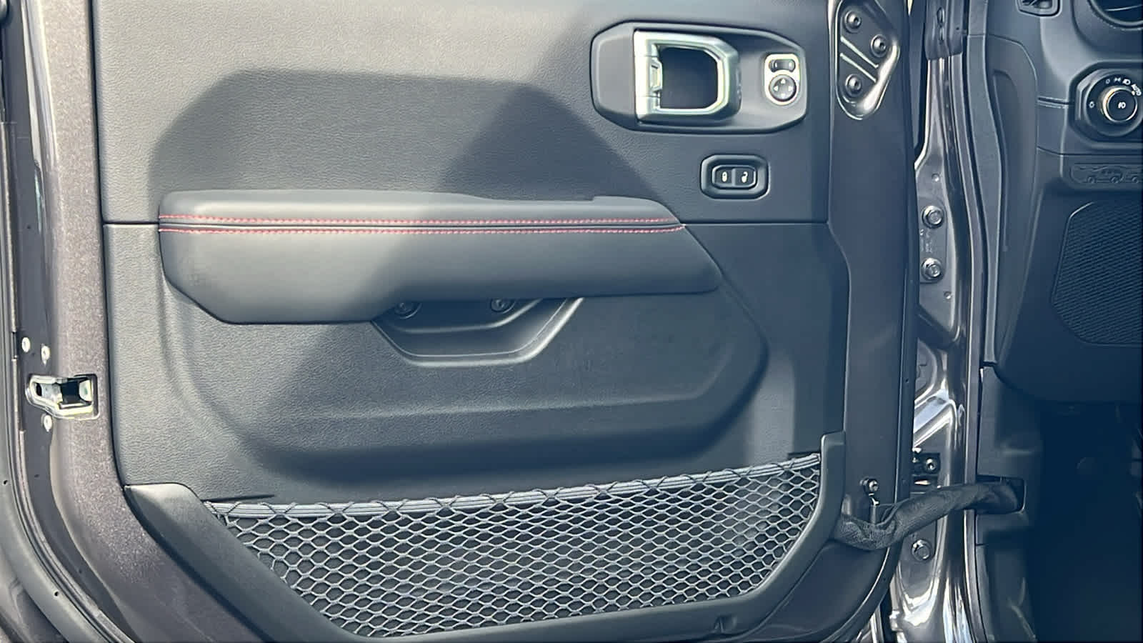 Thumbnail: 2026 Jeep Wrangler - 23