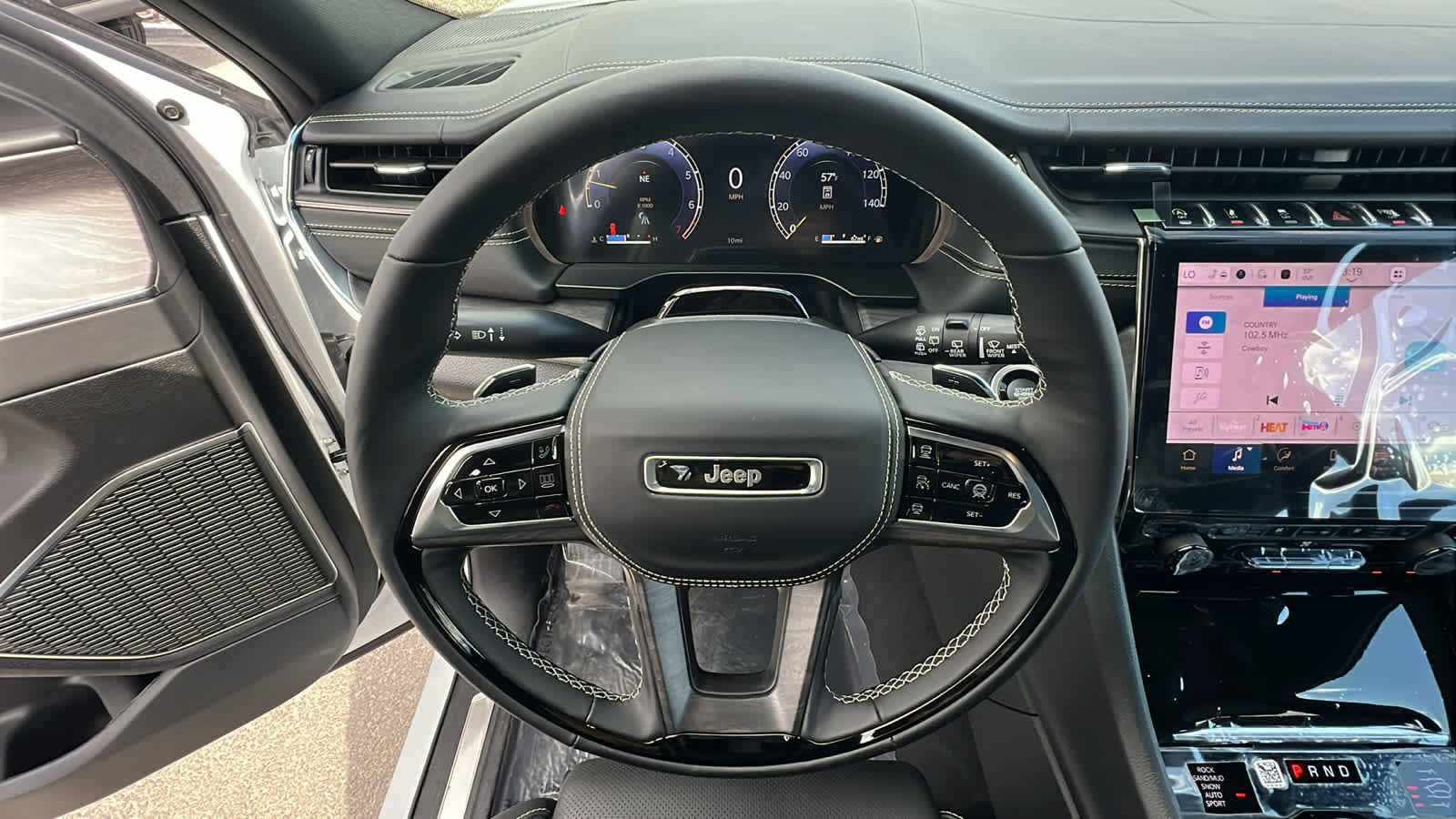 Thumbnail: 2025 Jeep Grand Cherokee - 18