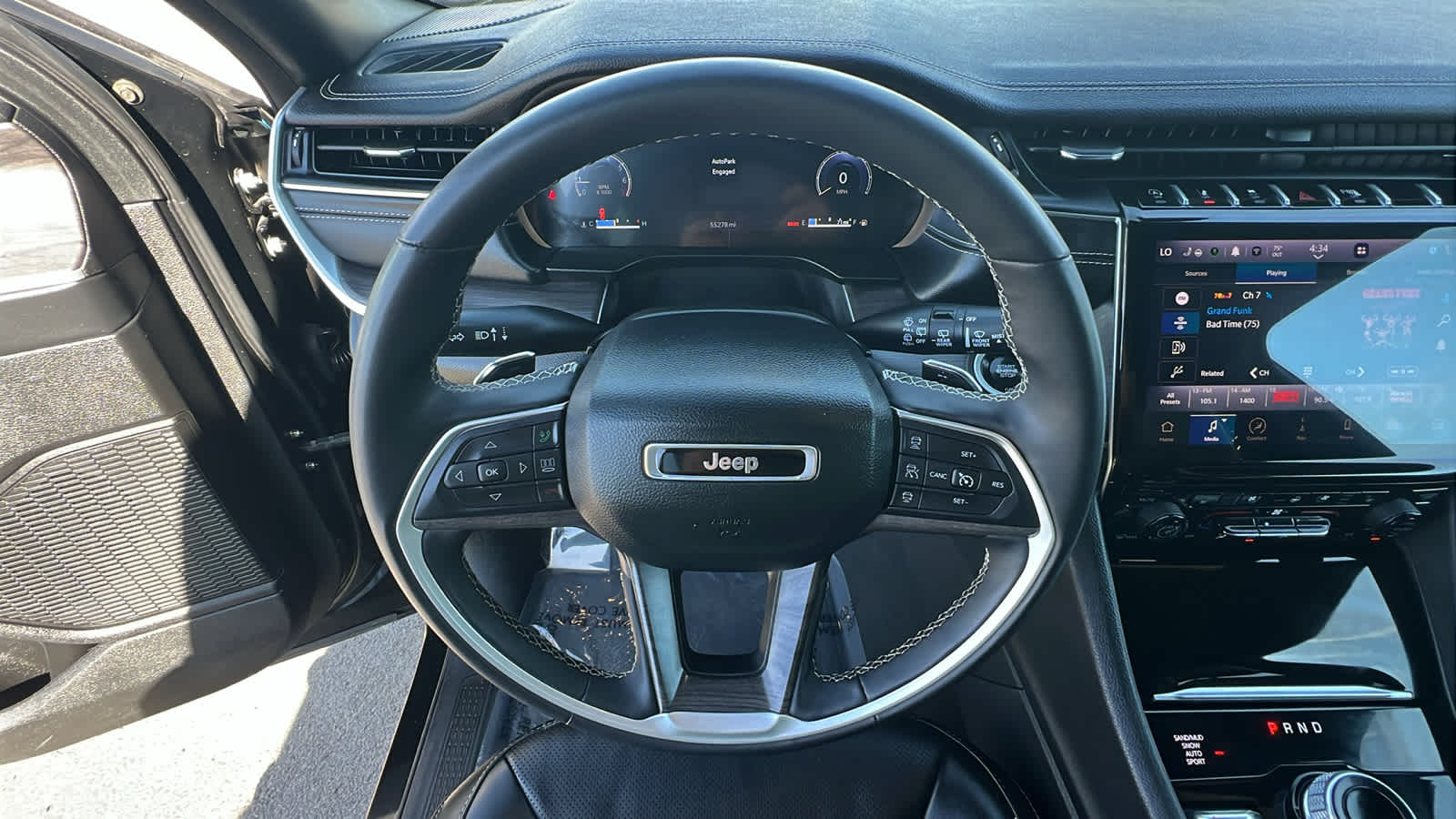 Thumbnail: 2024 Jeep Grand Cherokee L - 18