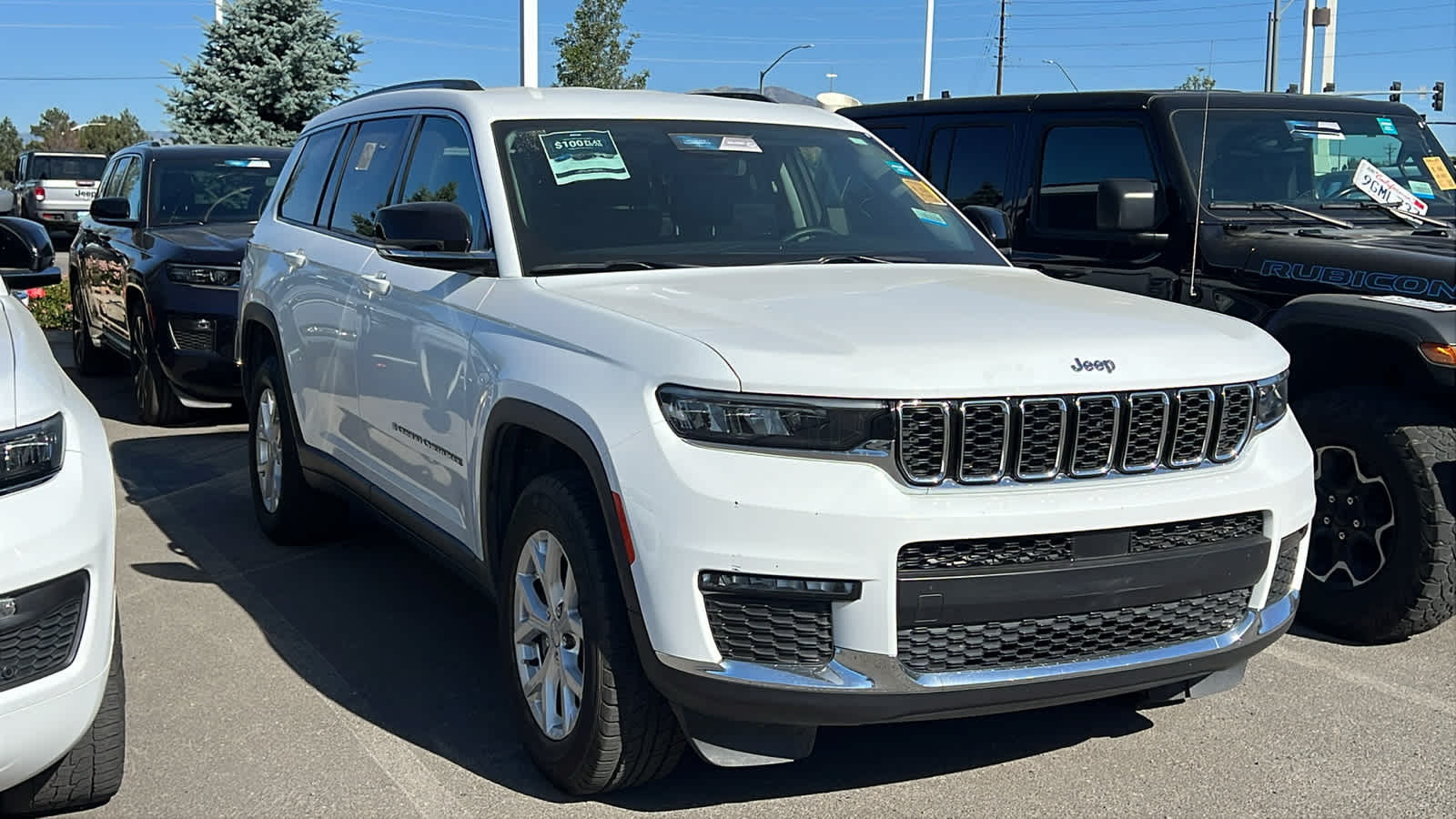 Thumbnail: 2023 Jeep Grand Cherokee - 3