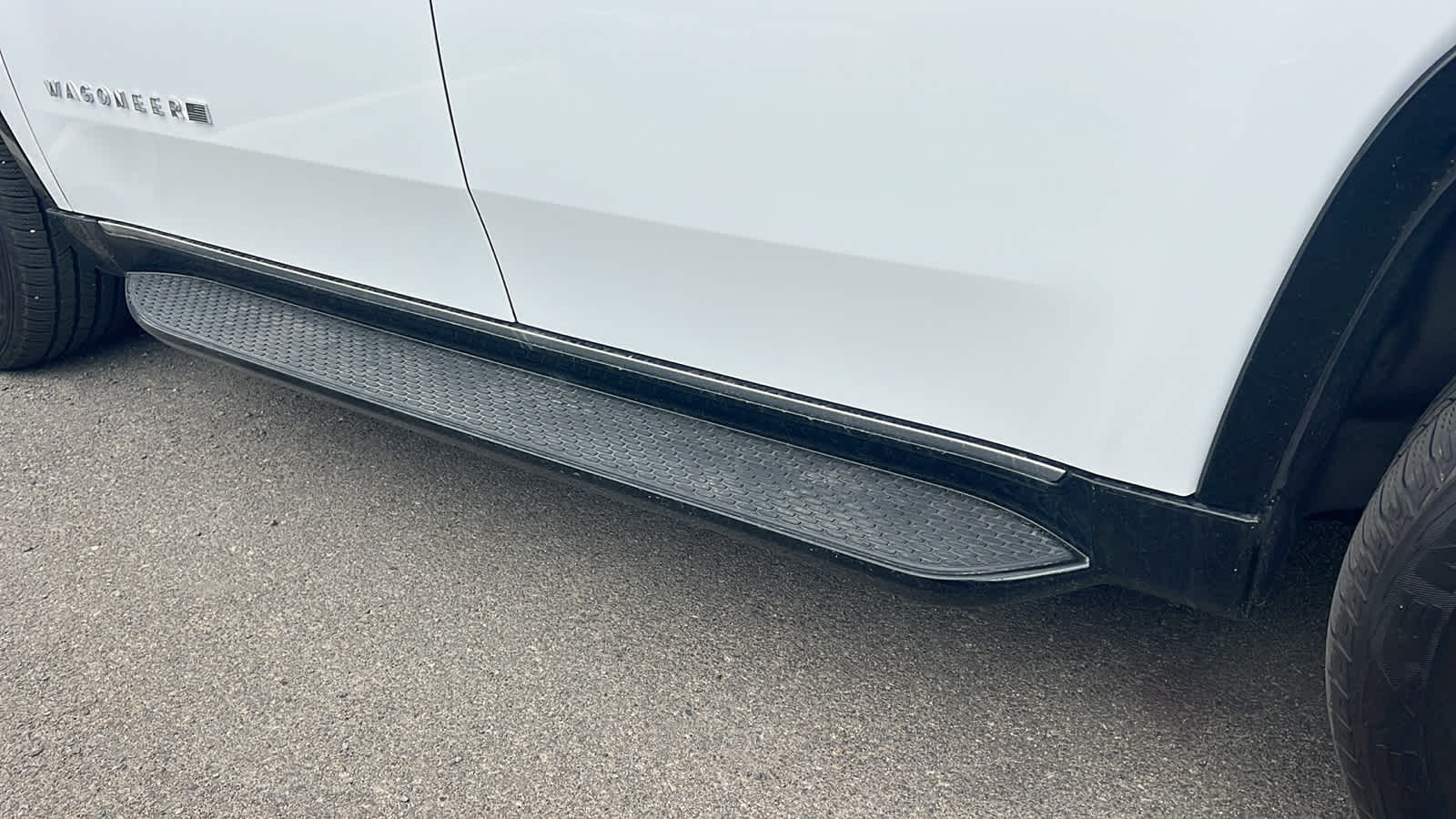 Thumbnail: 2025 Jeep Wagoneer - 10