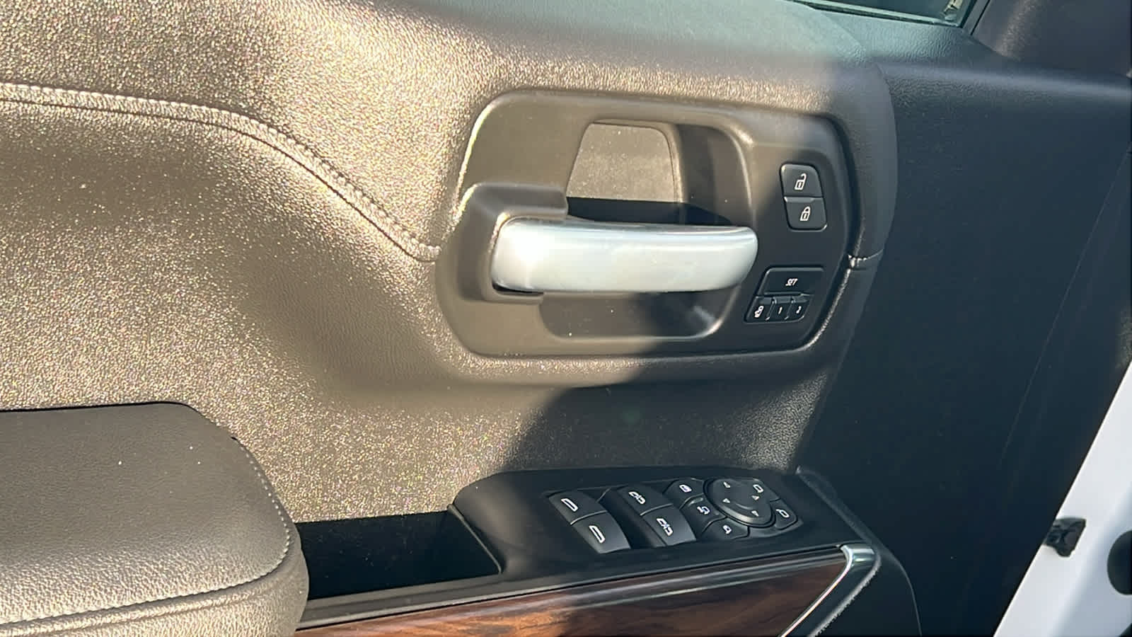 Thumbnail: 2021 GMC Sierra 2500 - 22