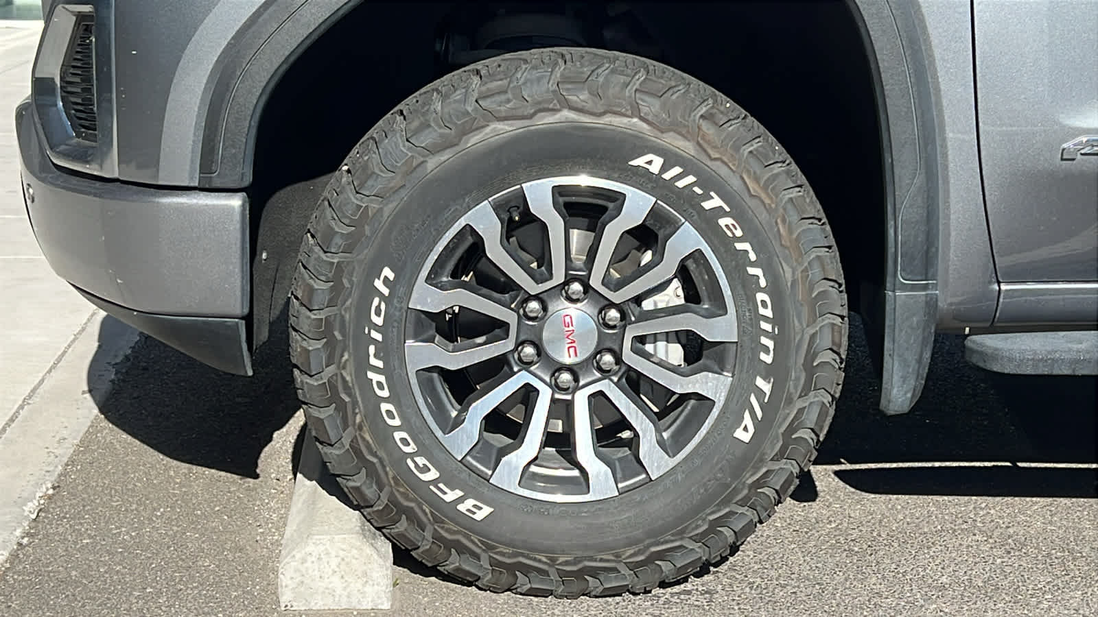 Thumbnail: 2022 GMC Sierra 1500 - 9