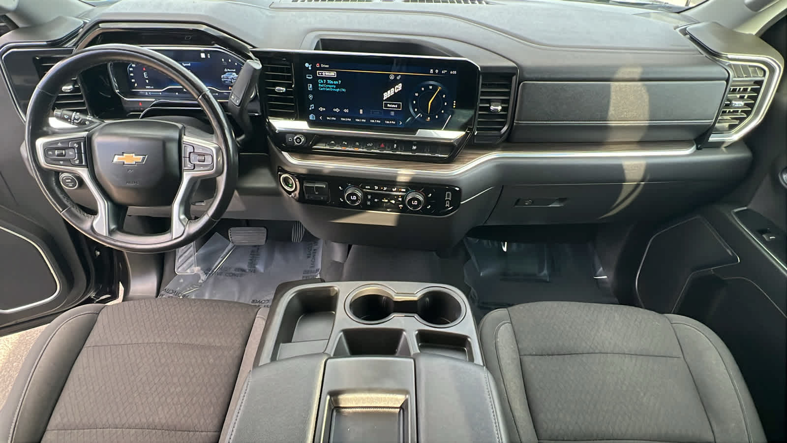 Thumbnail: 2022 Chevrolet Silverado 1500 - 25