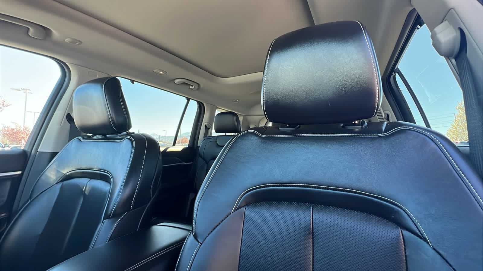 Thumbnail: 2022 Jeep Grand Cherokee - 11