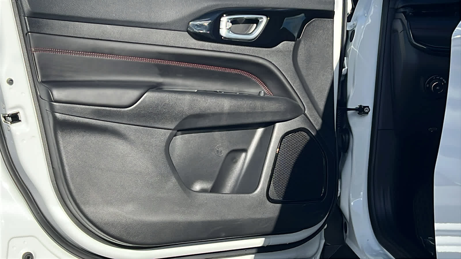 Thumbnail: 2026 Jeep Compass - 23