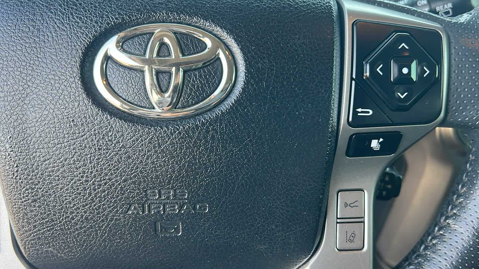 Thumbnail: 2021 Toyota 4Runner - 20