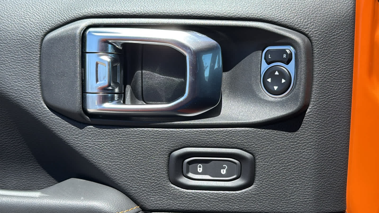 Thumbnail: 2025 Jeep Wrangler - 22