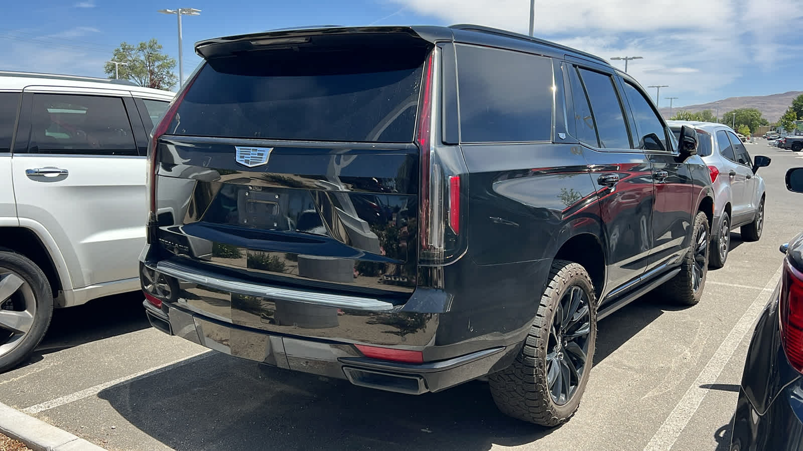 Thumbnail: 2023 Cadillac Escalade - 3