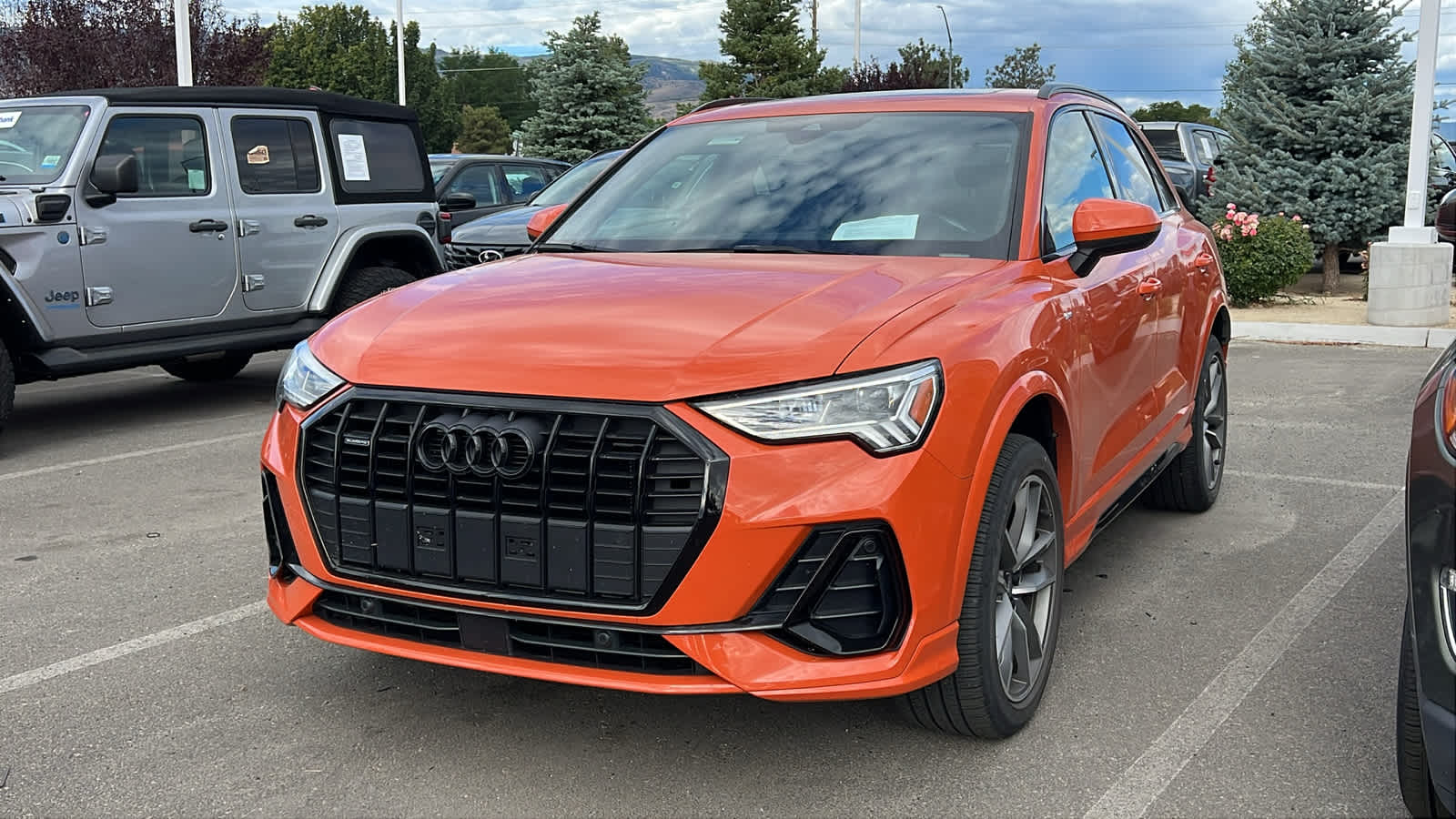 Thumbnail: 2021 Audi Q3 - 1
