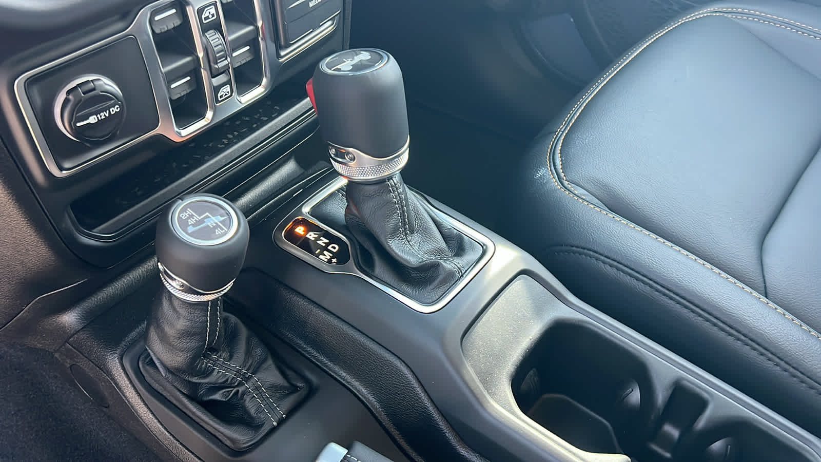 Thumbnail: 2026 Jeep Wrangler - 13