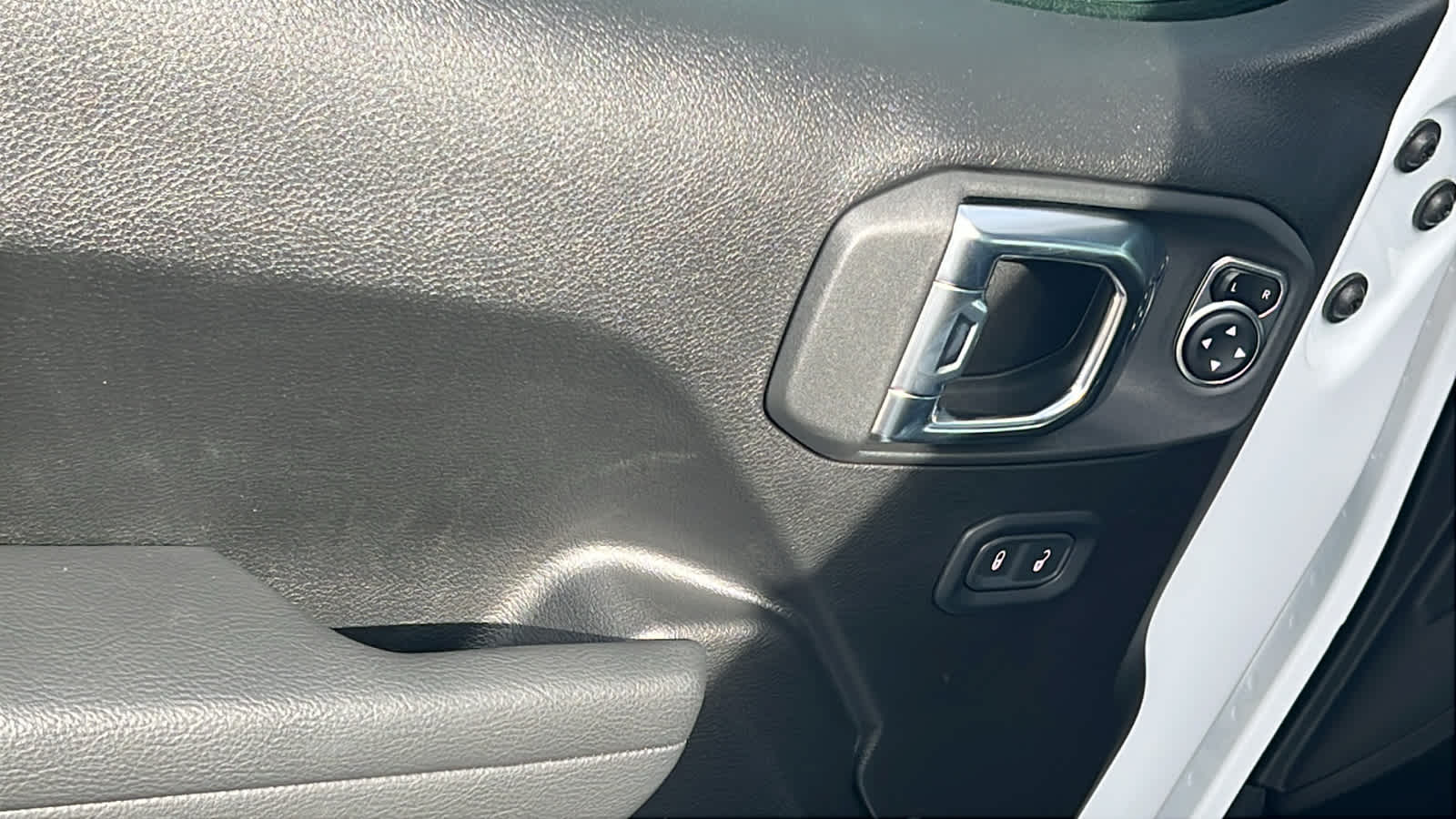 Thumbnail: 2026 Jeep Wrangler - 22